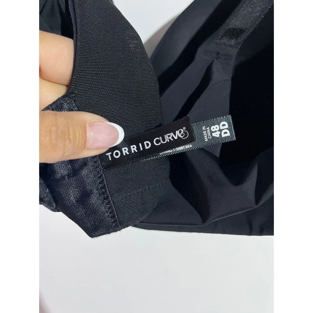 Torrid curvy black underwire black bra 48DD‎